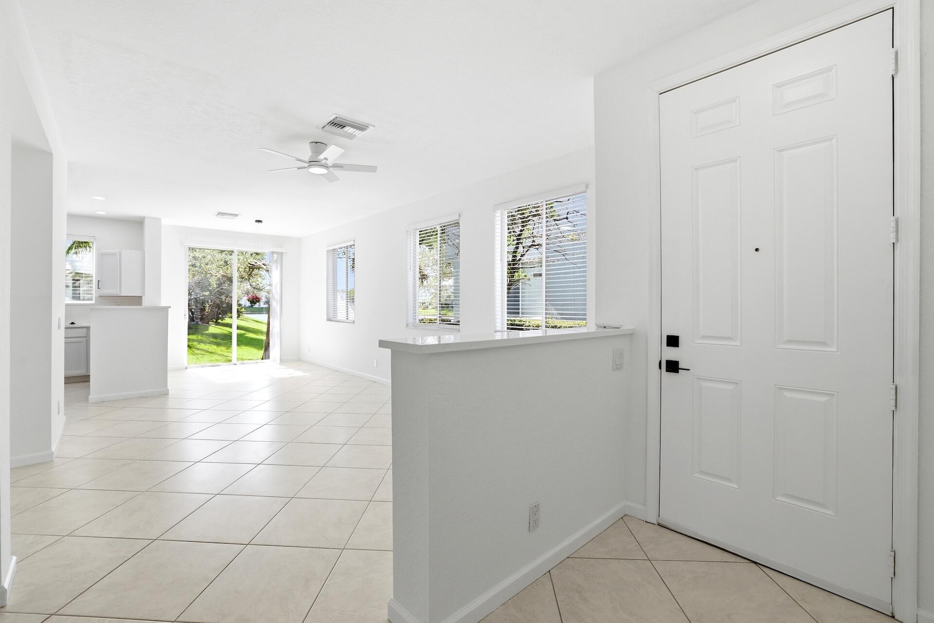 3068 Laurel Ridge Circle Riviera Beach, FL 33404 - Photo 2 of 32 0H8A4897