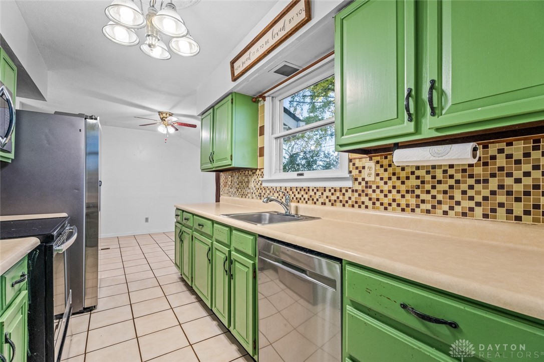 1836 East Alex Bell Road Centerville, OH 45459 - Photo 9 of 35 Gallery Image 9
