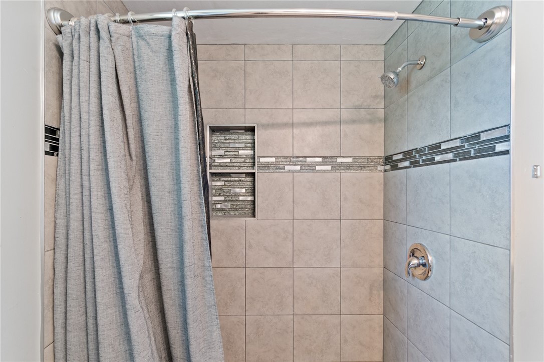 6029 Ridge Road Sodus, NY 14589 - Photo 27 of 30 Upper bathroom