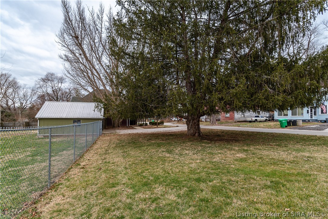 9195 Walnut Street Georgetown, IN 47122 - Photo 15 of 47