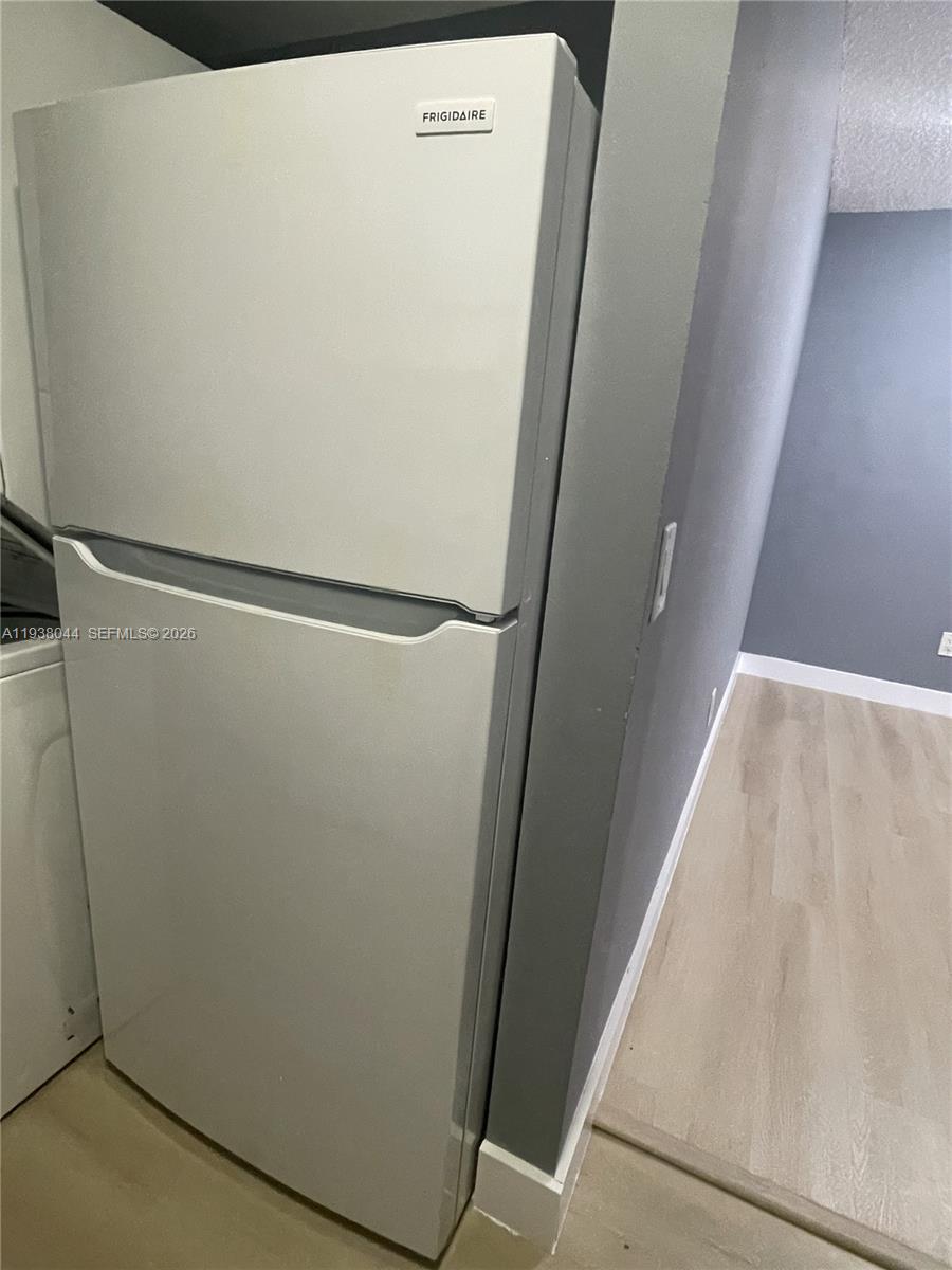 15330 Southwest 72nd Street, Unit 721 Miami, FL 33193 - Photo 6 of 15 a view of bathroom