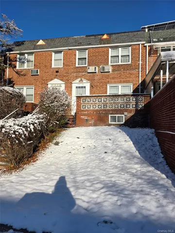 $935,000 | 150-25 77th Road | Kew Gardens Hills