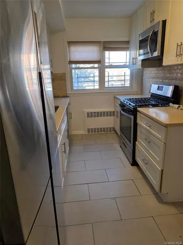 $935,000 | 150-25 77th Road | Kew Gardens Hills