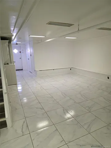 $935,000 | 150-25 77th Road | Kew Gardens Hills