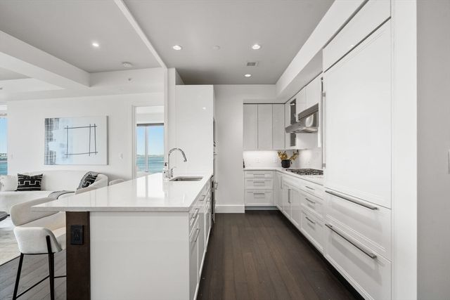 $5,000,000 | 22 Liberty Drive, Unit 7F, Boston, MA 02210