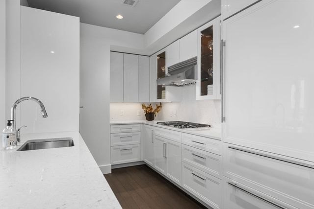 $5,000,000 | 22 Liberty Drive, Unit 7F, Boston, MA 02210