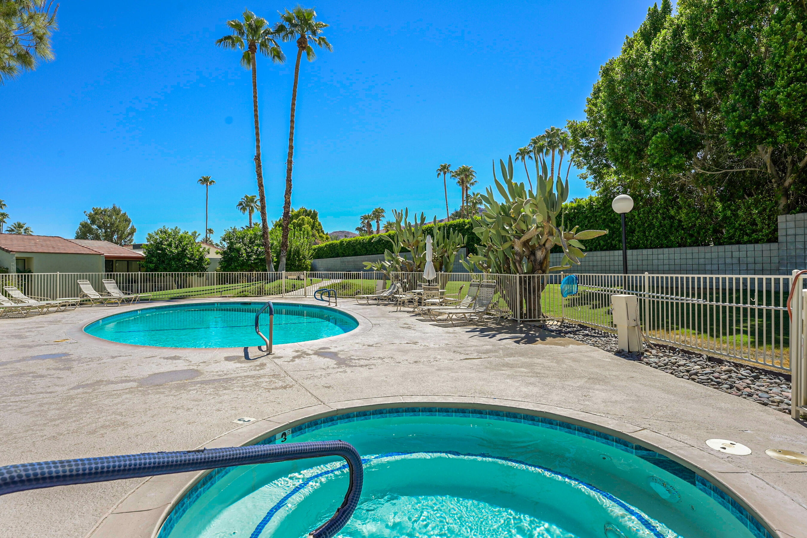 1117 South La Verne Way Palm Springs, CA 92264 - Photo 30 of 35 1117-south-la-verne-way-037