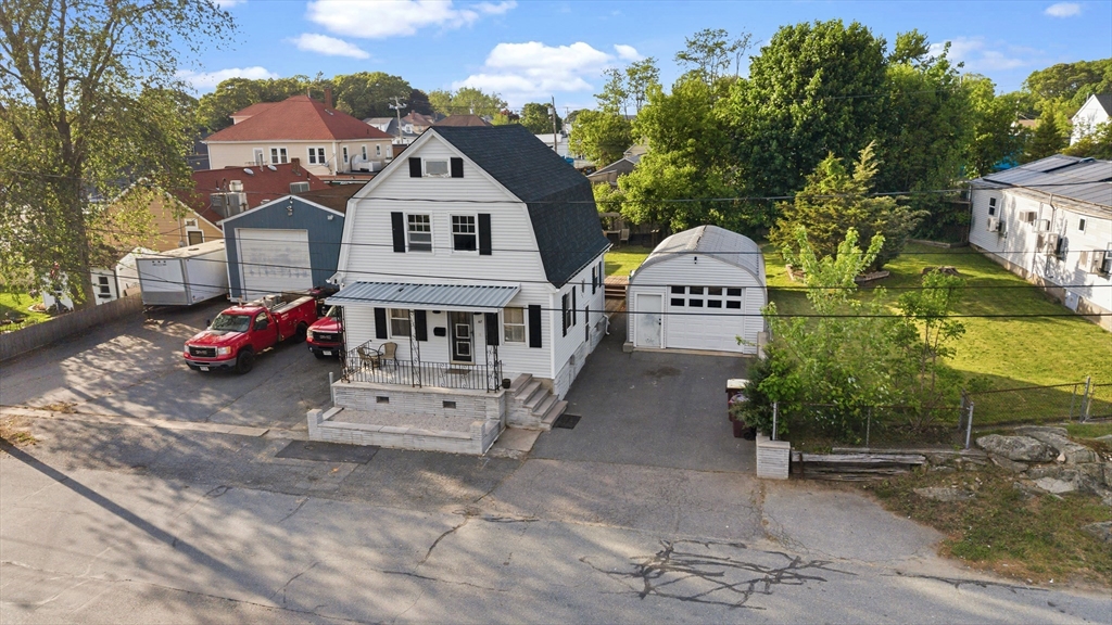 67 Hope Street Acushnet, MA 02743 - Photo 2 of 37