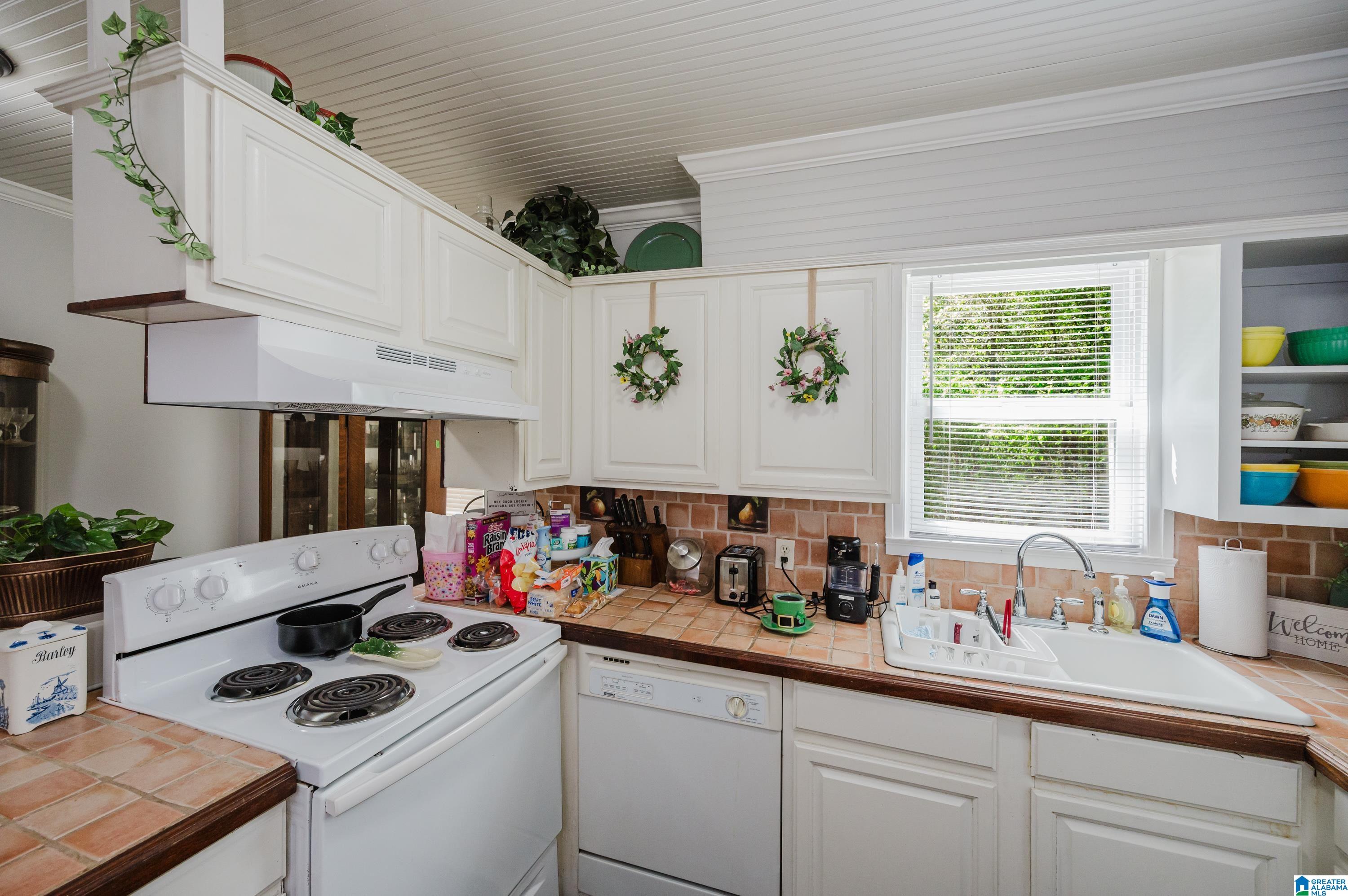 133 Mountainview Road Sylacauga, AL 35150 - Photo 14 of 30 Gallery Image 14
