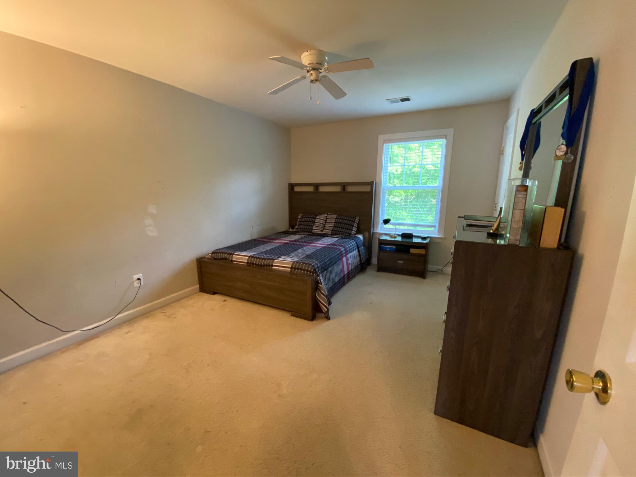 4149 Agency Loop Triangle, VA 22172 - Photo 14 of 27