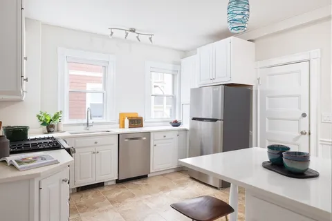 $1,075,000 | 97 Fayerweather Street, Unit 1, Cambridge, MA 02138