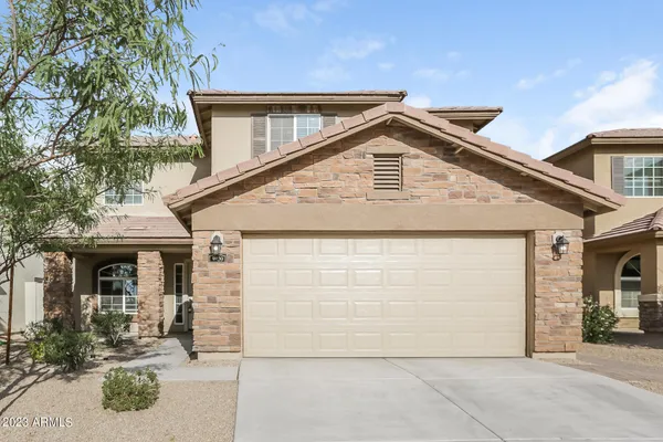 $2,835 | 5809 South 27th Lane, Phoenix, AZ 85041