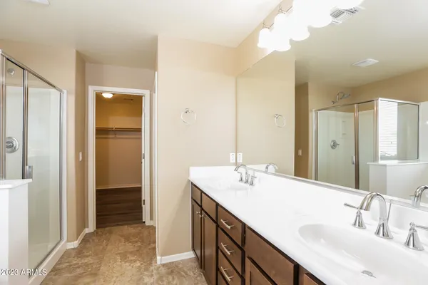 $2,835 | 5809 South 27th Lane, Phoenix, AZ 85041