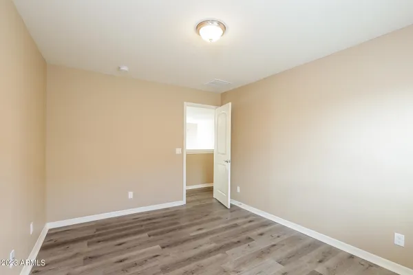 $2,835 | 5809 South 27th Lane, Phoenix, AZ 85041