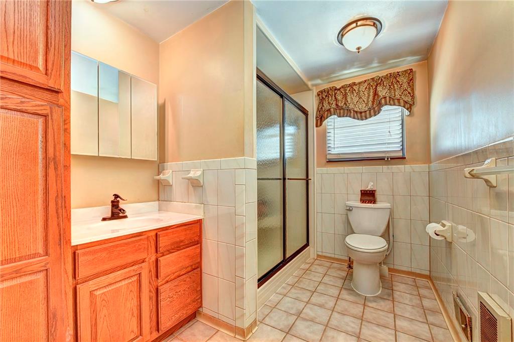 211 McConnell Road Canonsburg, PA 15317 - Photo 22 of 25 Gallery Image 22