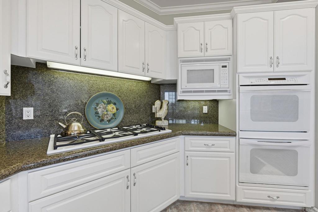 2292 Dos Lomas Fallbrook, CA 92028 - Photo 28 of 71