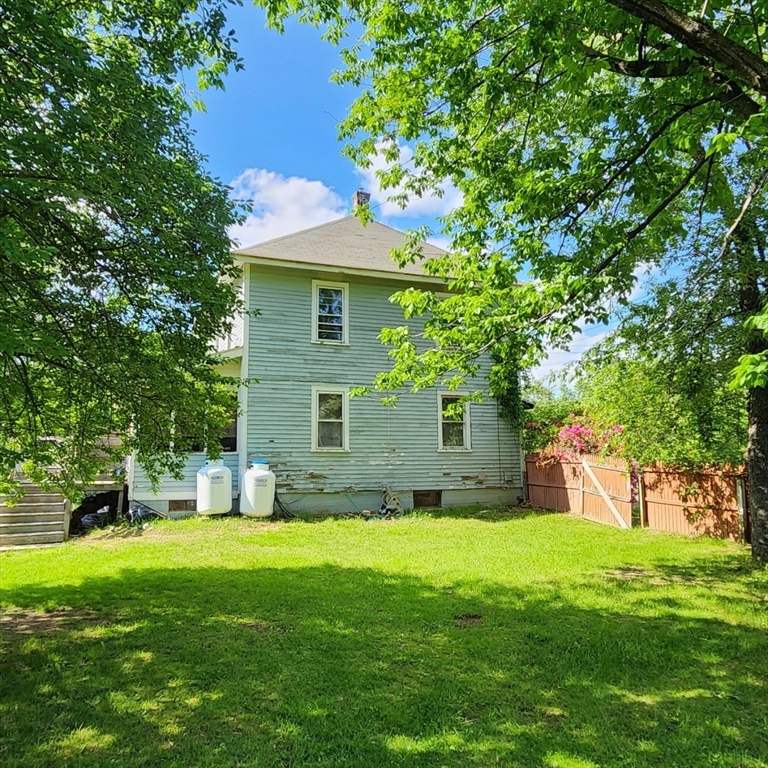 1020 Russell Road Westfield, MA 01085 - Photo 3 of 7 Gallery Image 3