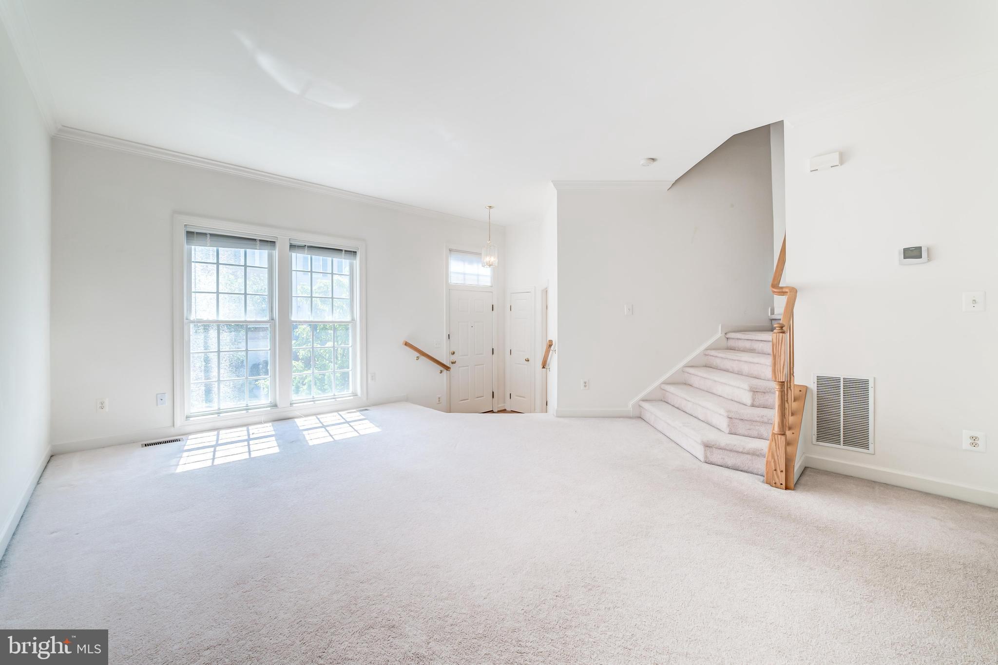6664 Debra Lu Way Springfield, VA 22150 - Photo 8 of 39 Gallery Image 8