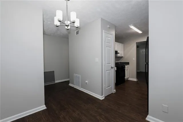 $1,425 | 7215 Crestside Drive, Austell, GA 30168