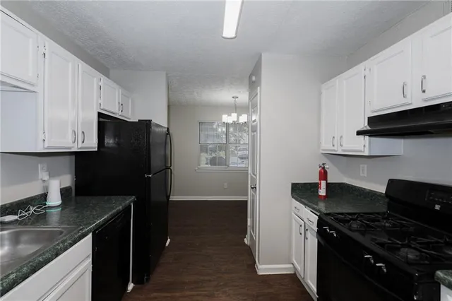 $1,425 | 7215 Crestside Drive, Austell, GA 30168