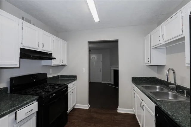 $1,425 | 7215 Crestside Drive, Austell, GA 30168