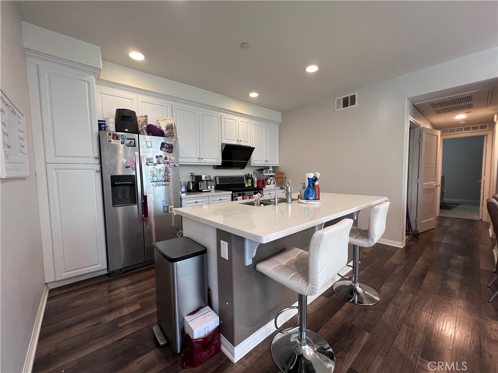 136 Neptune Irvine, CA 92618 - Photo 9 of 17
