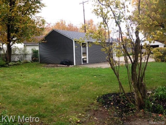 2283 Columbia Road Berkley, MI 48072 - Photo 32 of 36 image_11.jpg