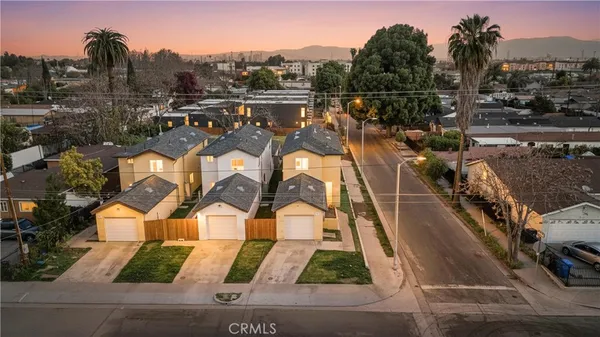 $929,000 | 2027 East 105th Street, Los Angeles, CA 90002