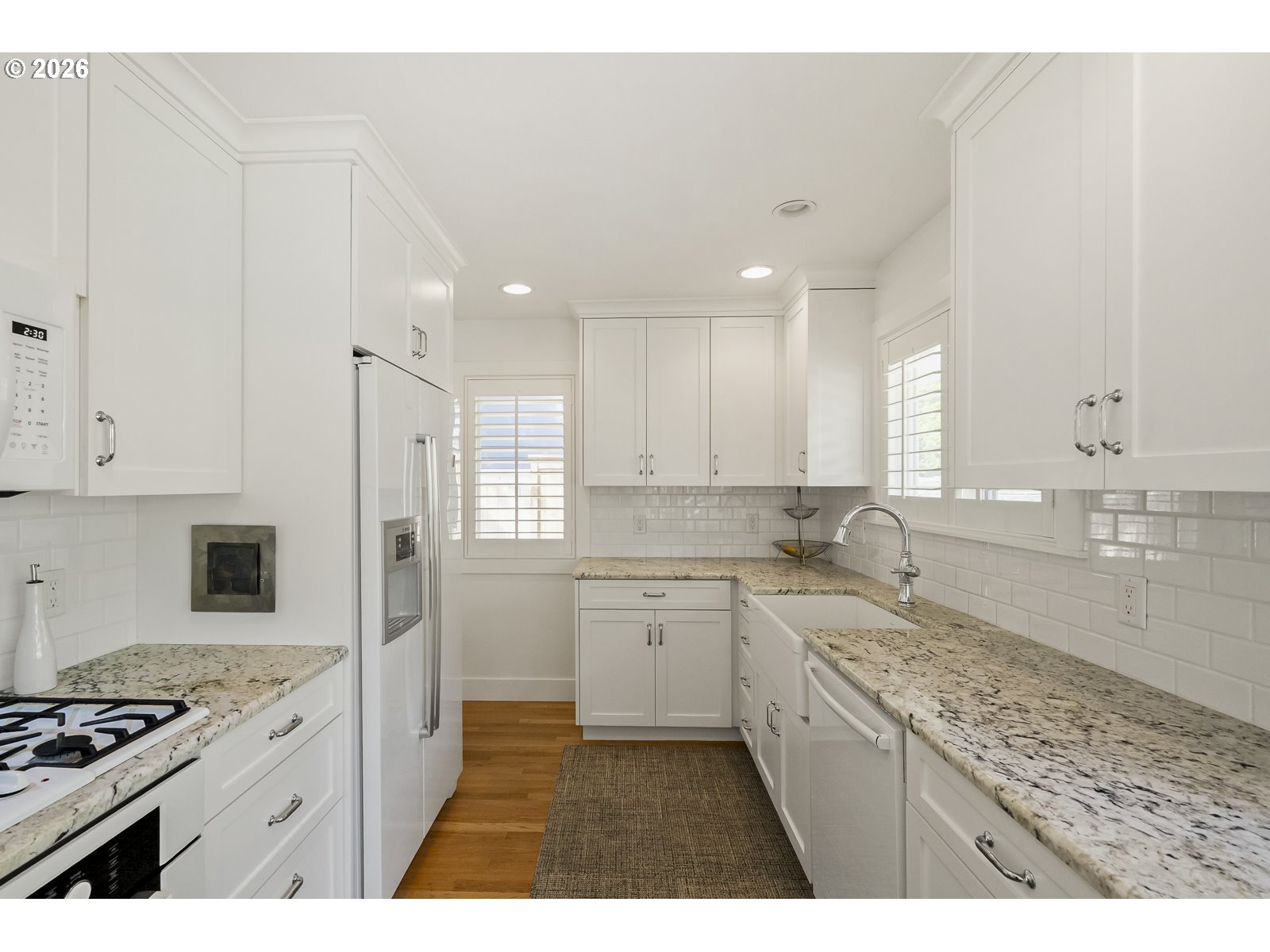 3938 Southwest 36th Place Portland, OR 97221 - Photo 12 of 38