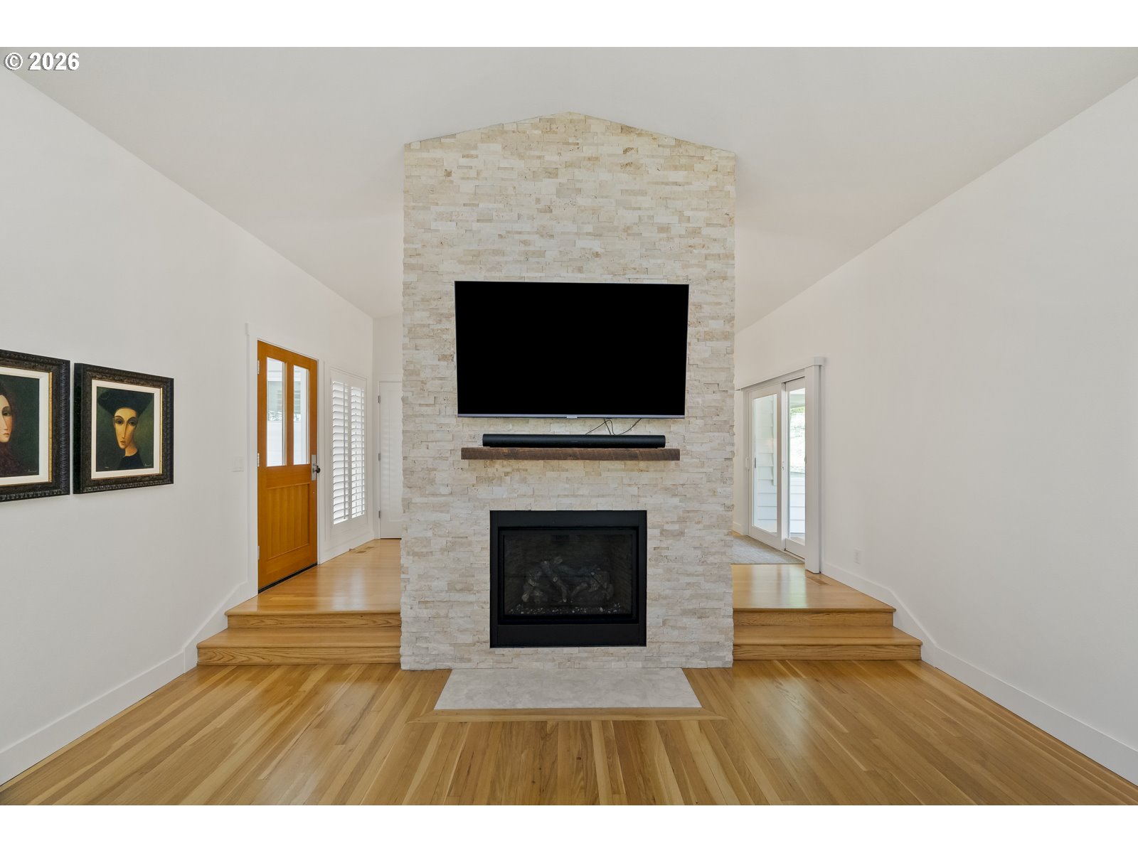 3938 Southwest 36th Place Portland, OR 97221 - Photo 6 of 38