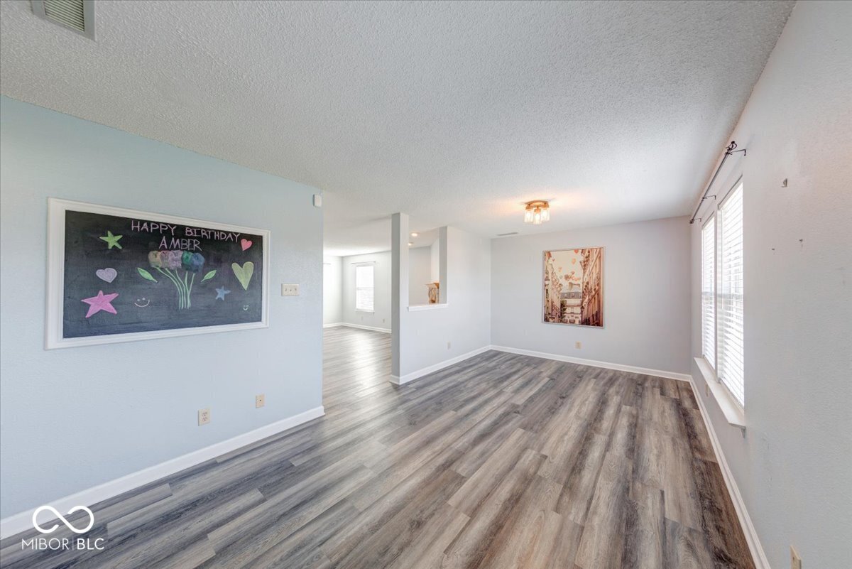 389 Springfield Circle Greenwood, IN 46143 - Photo 12 of 36