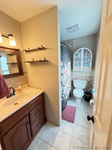 $3,500 | 12 Melanie Lane, Ledyard, CT 06335