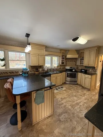 $3,500 | 12 Melanie Lane, Ledyard, CT 06335