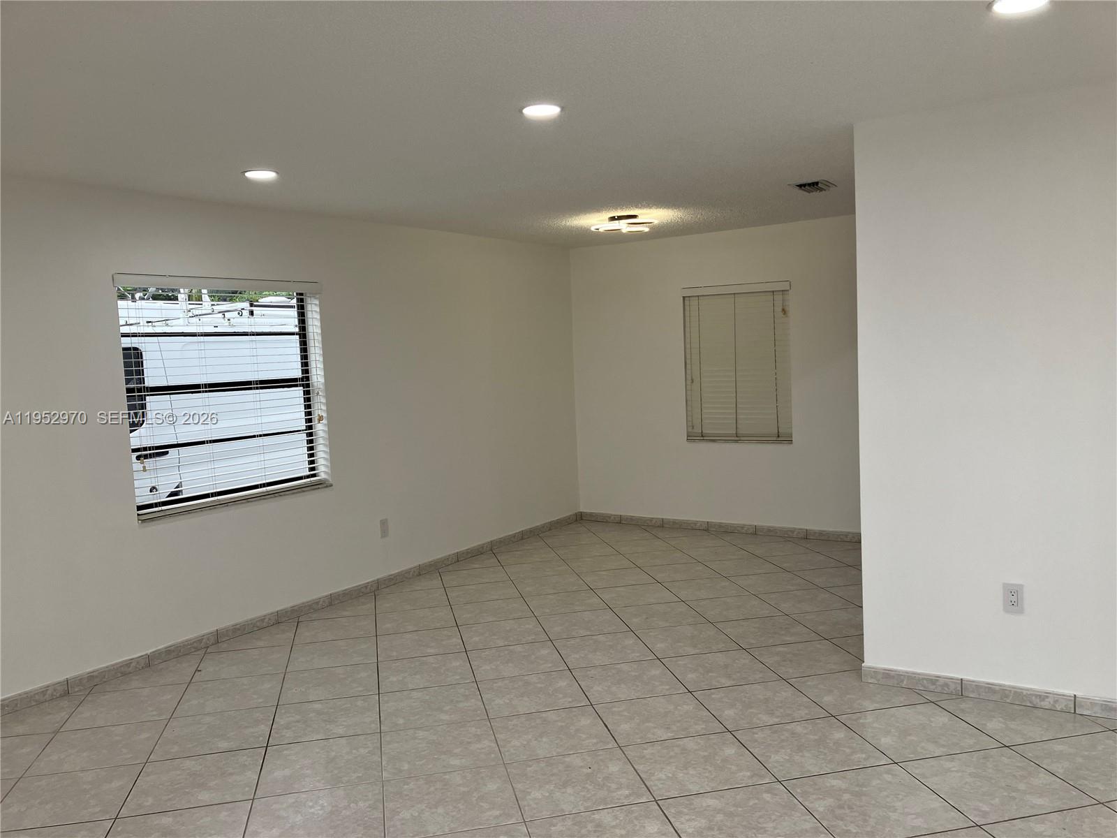 15621 Southwest 302nd Street Homestead, FL 33033 - Photo 11 of 27