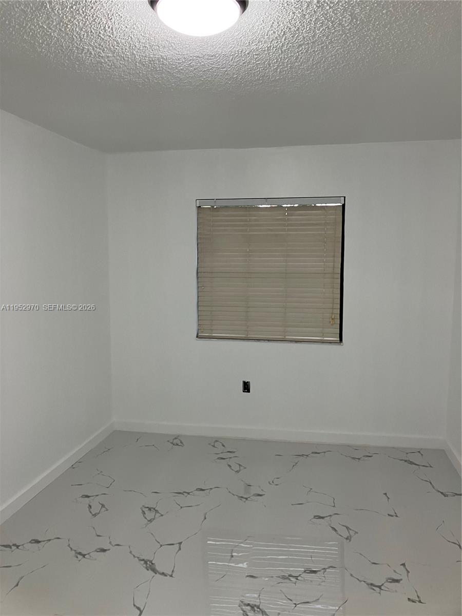 15621 Southwest 302nd Street Homestead, FL 33033 - Photo 13 of 27