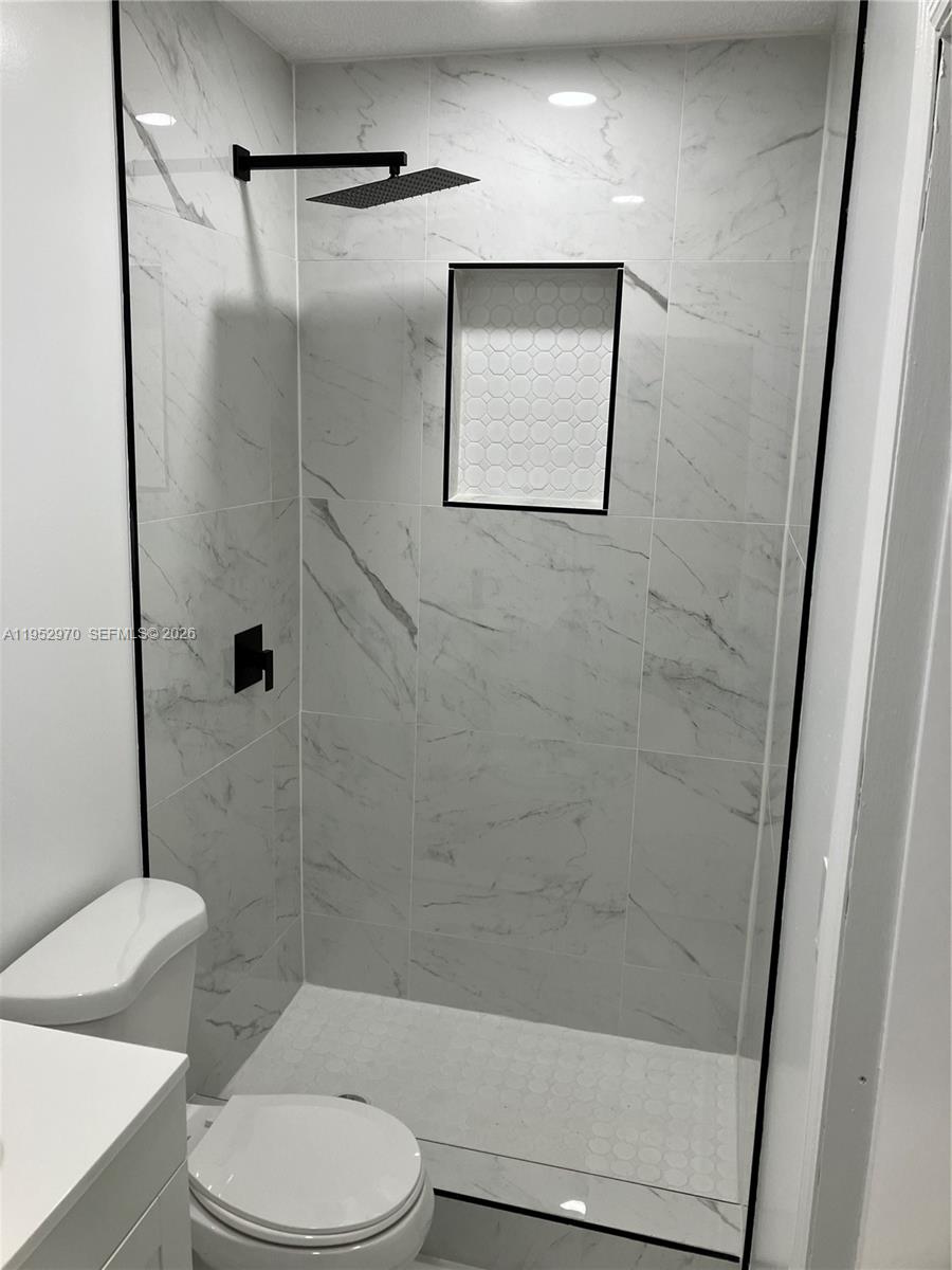 15621 Southwest 302nd Street Homestead, FL 33033 - Photo 19 of 27