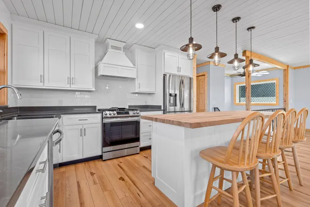 $850,000 | 711 Lick Point Road, Sequatchie, TN 37374