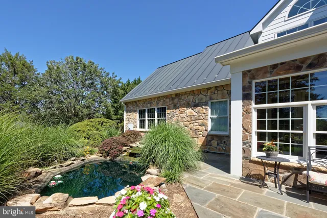 $2,295,000 | 6951 Hilltop Lane, Marshall, VA 20115