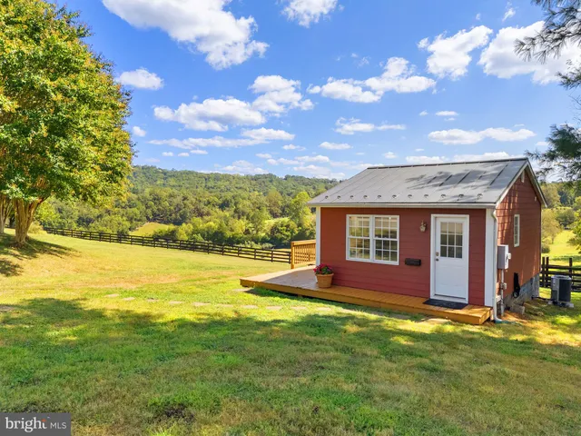 $2,295,000 | 6951 Hilltop Lane, Marshall, VA 20115