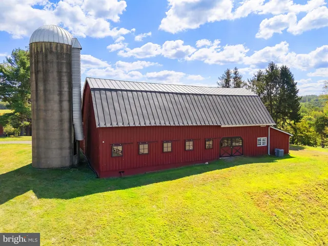 $2,295,000 | 6951 Hilltop Lane, Marshall, VA 20115