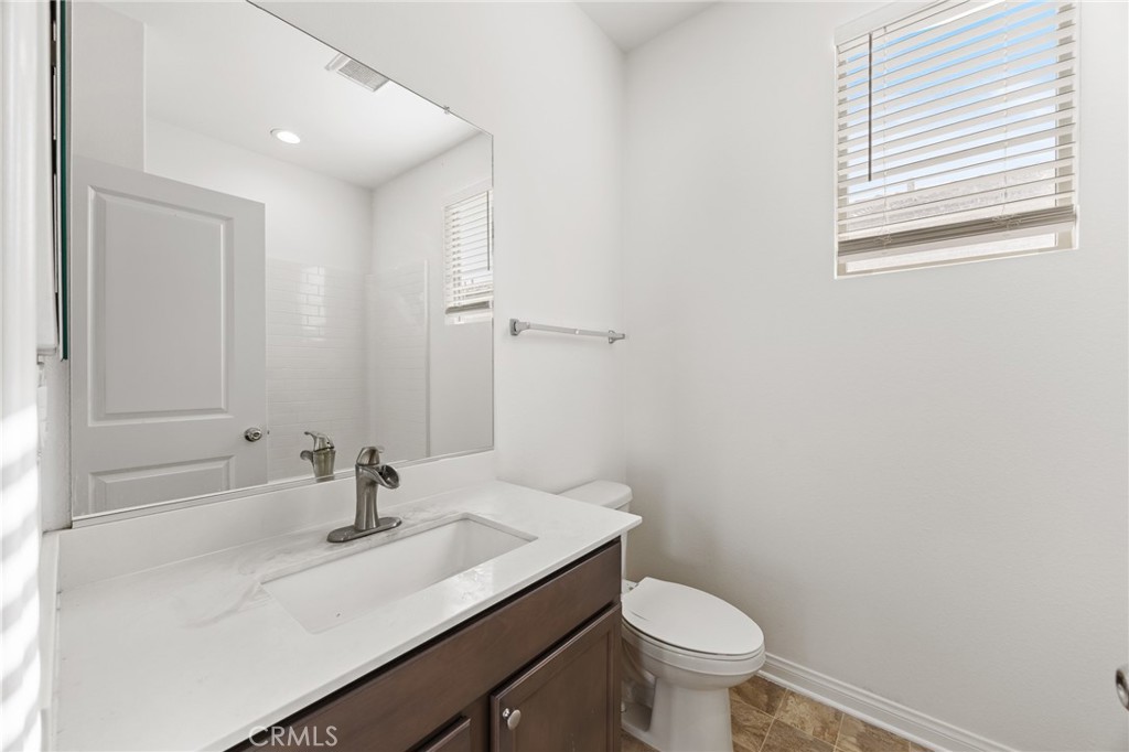 774 Green Court Perris, CA 92571 - Photo 10 of 35