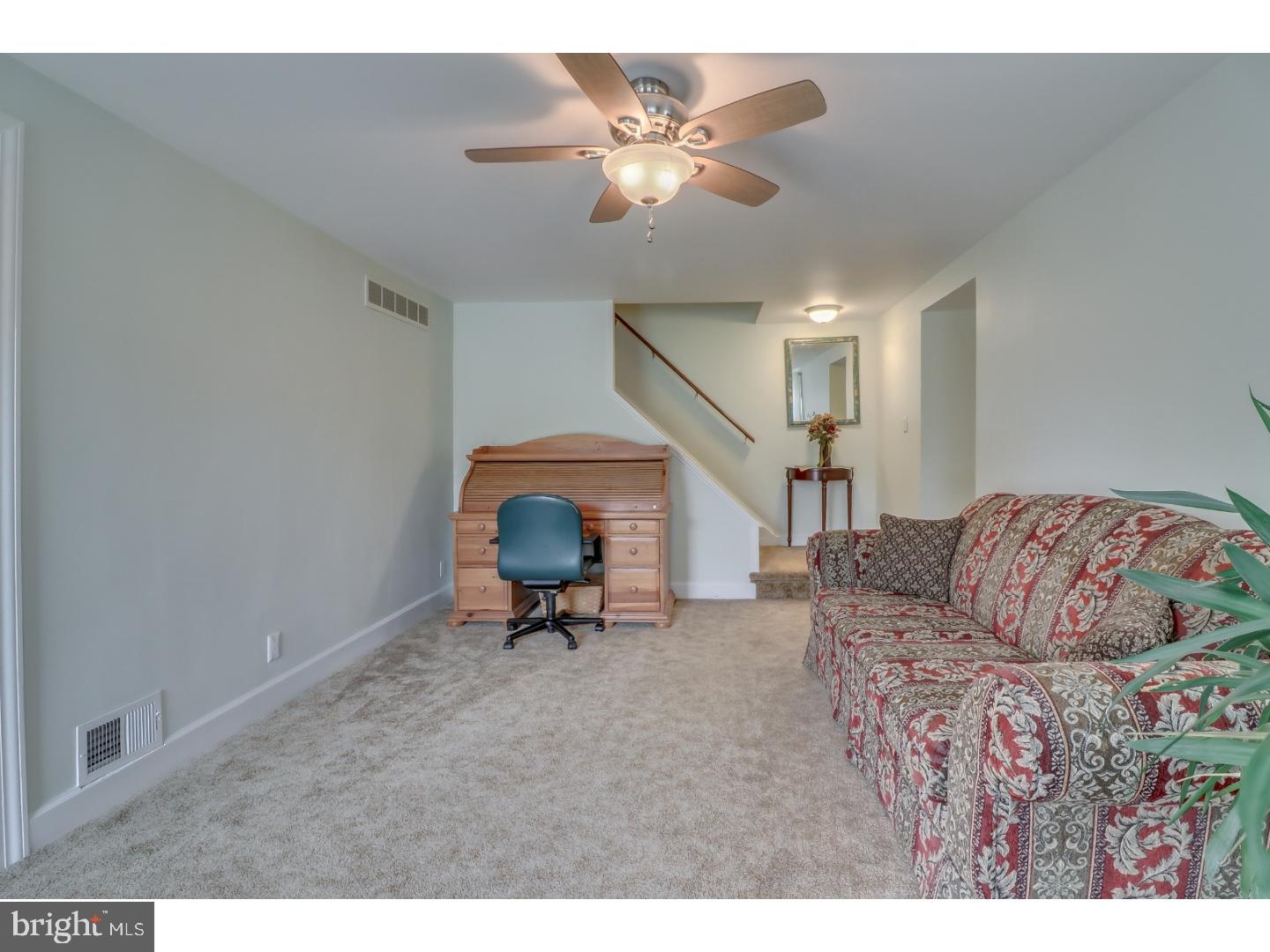 382 Shaw Road Ridley Park, PA 19078 - Photo 14 of 25 Living Room
