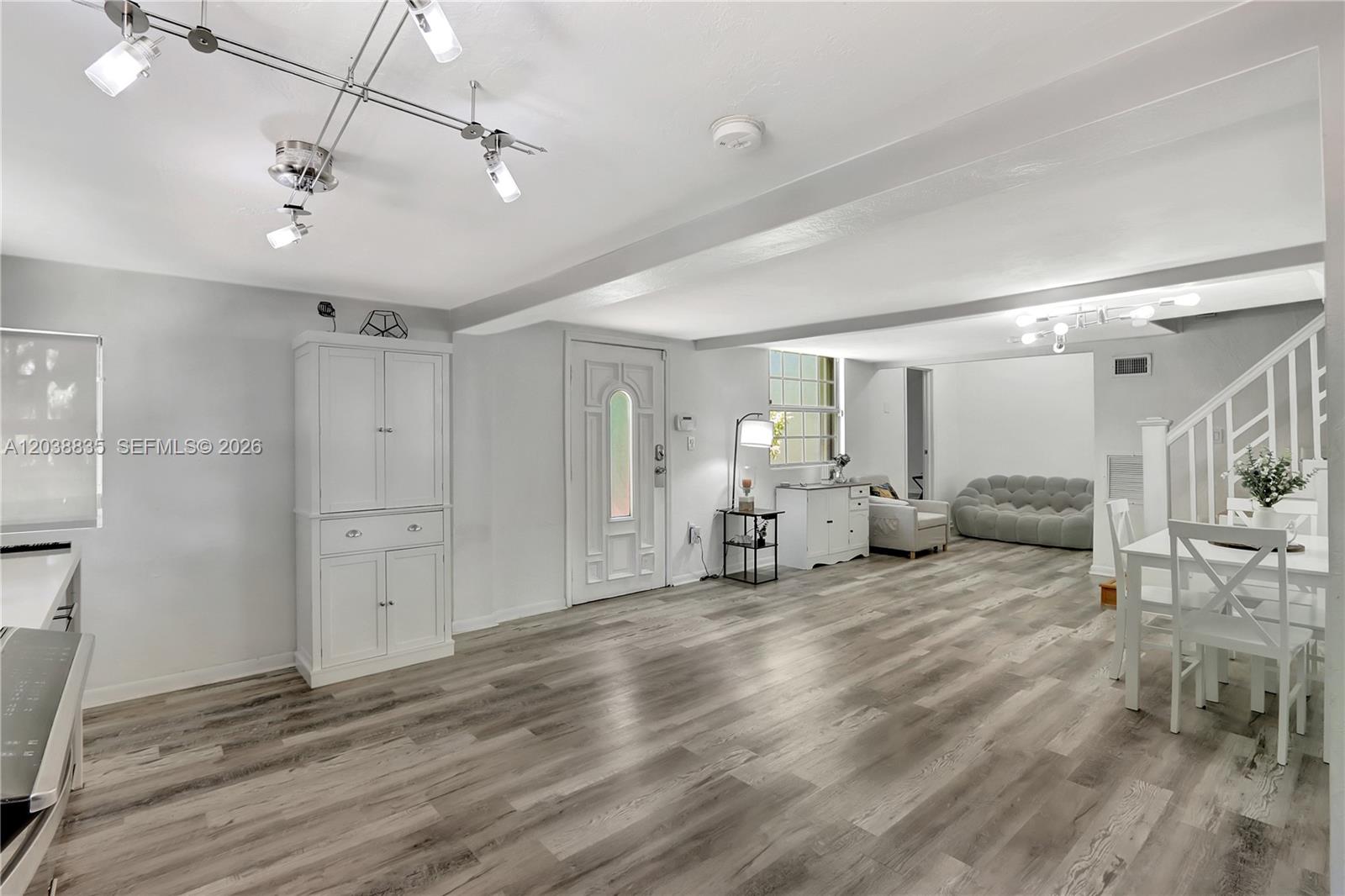 3375 Southwest 29th Terrace Miami, FL 33133 - Photo 3 of 20