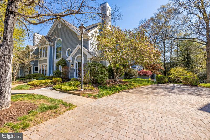 1473 Church Hill Place Reston, VA 20194 - Photo 3 of 35