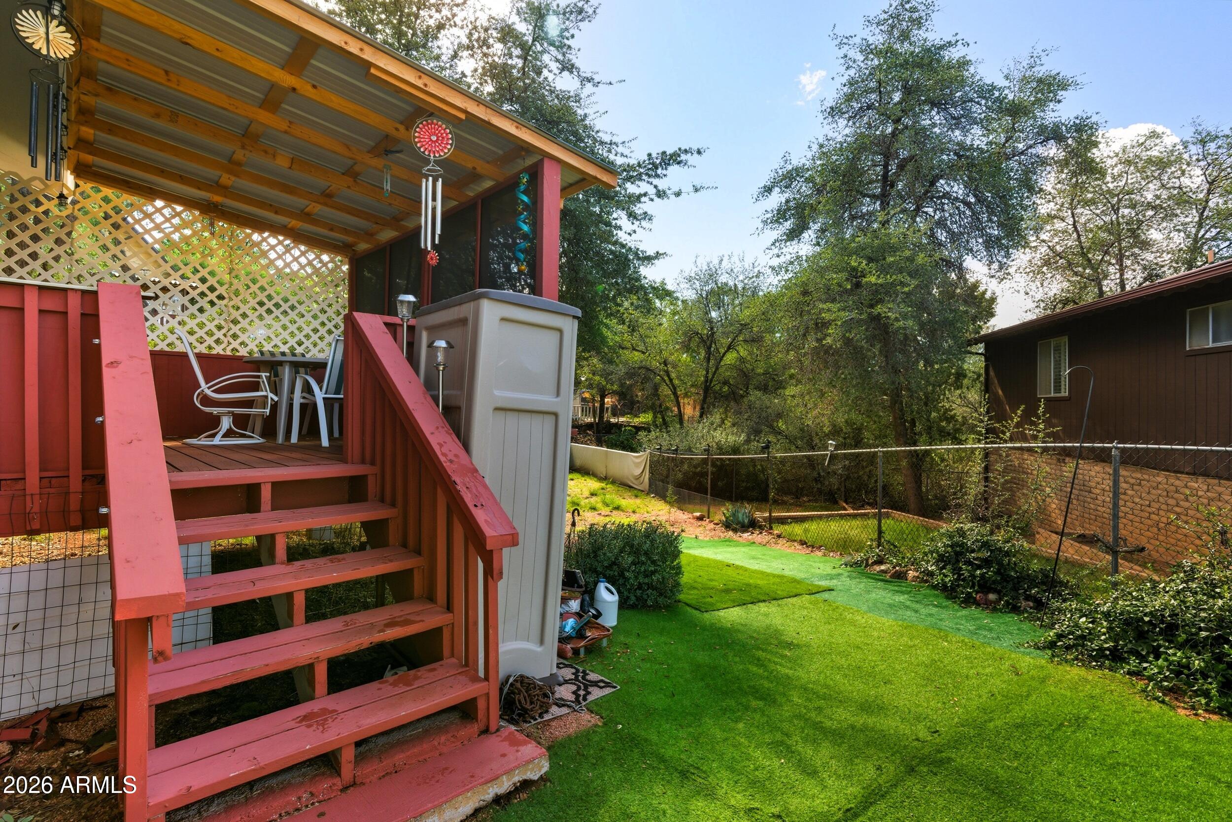 607 East Drowsey Circle Payson, AZ 85541 - Photo 28 of 33 a backyard of a house with lots of green space