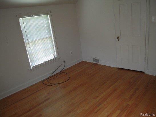 3491 Kenmore Road Berkley, MI 48072 - Photo 8 of 14