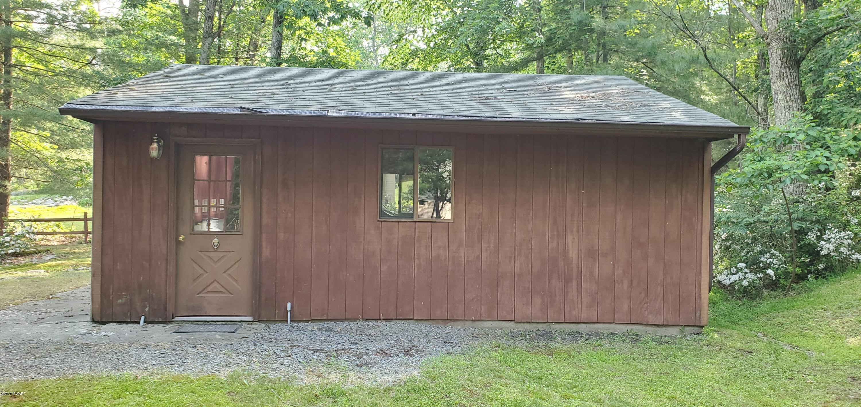 108 Pine Tree Road Shohola, PA 18458 - Photo 22 of 33 Garage Side View