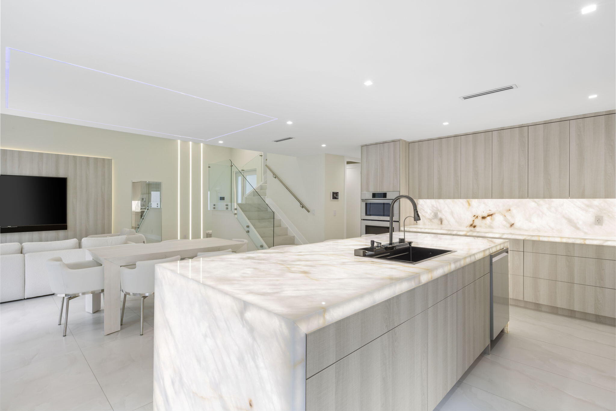 23323 La Vida Way Boca Raton, FL 33433 - Photo 12 of 38 Kitchen