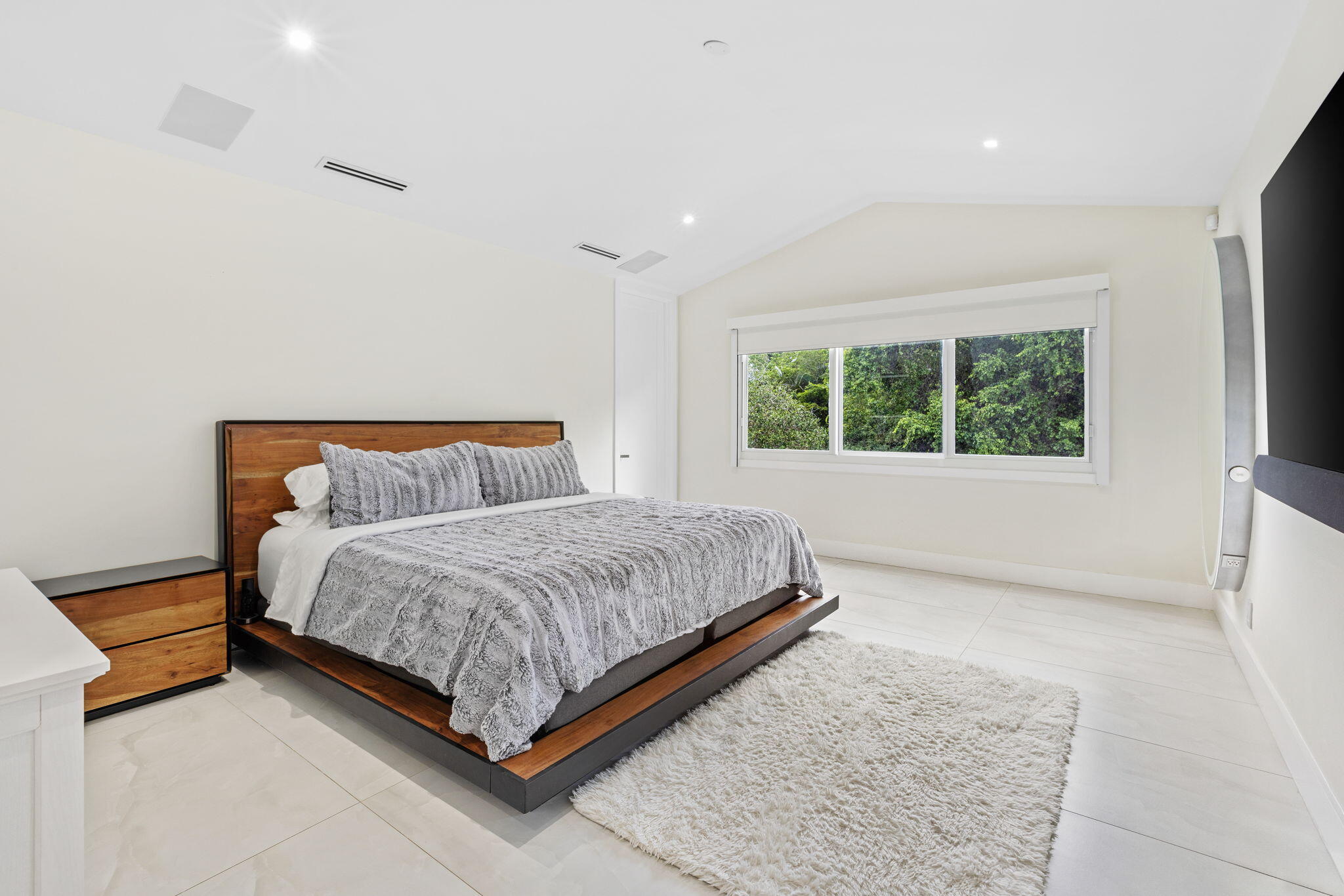 23323 La Vida Way Boca Raton, FL 33433 - Photo 16 of 38 Primary Bedroom