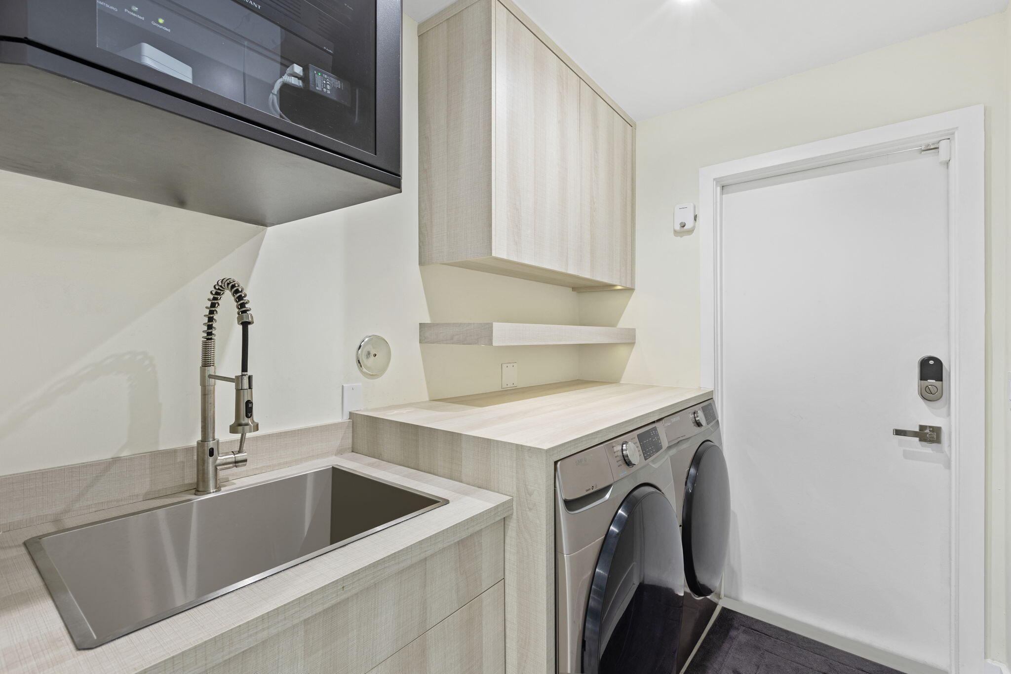 23323 La Vida Way Boca Raton, FL 33433 - Photo 30 of 38 Laundry Room